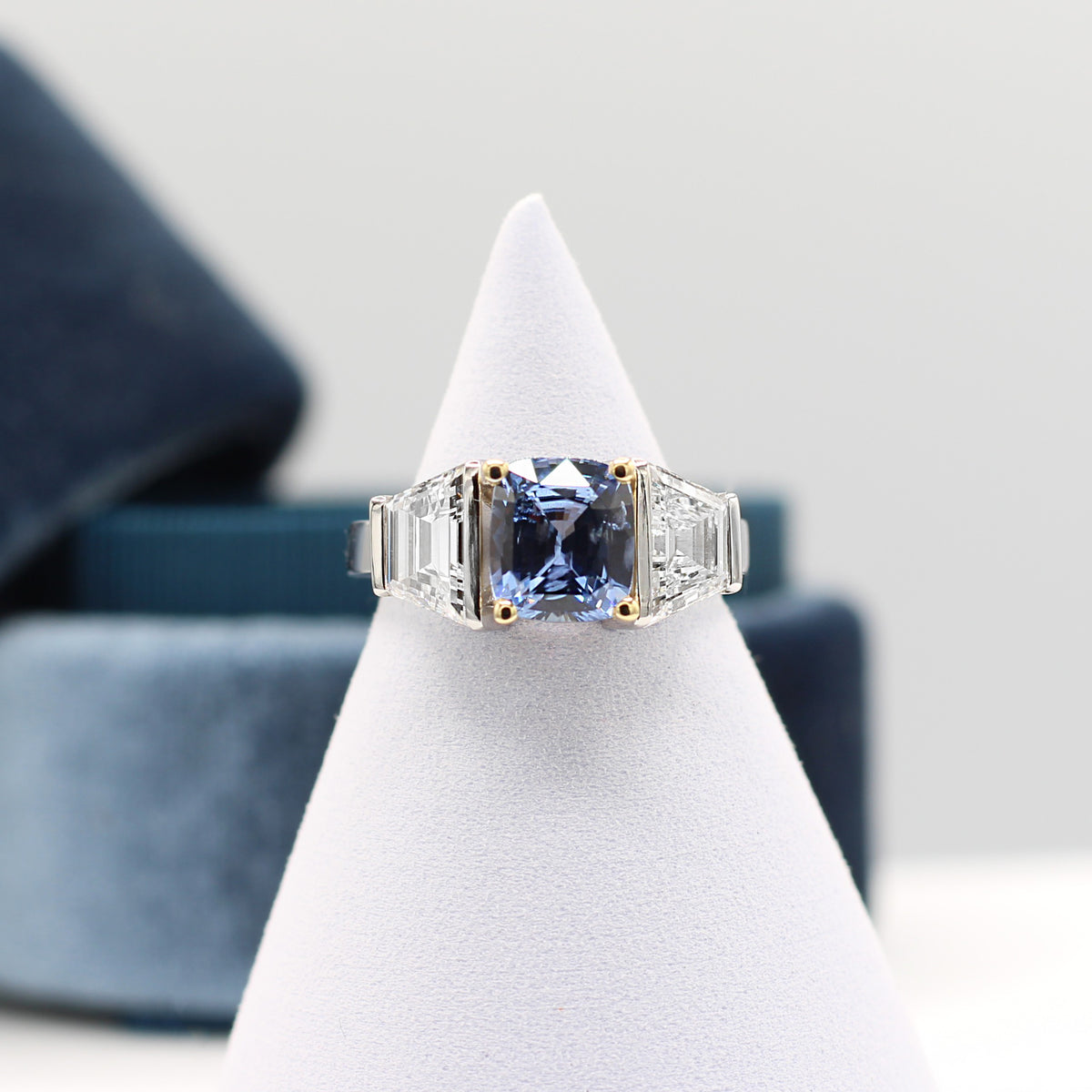 Ceylon Sapphire Ring