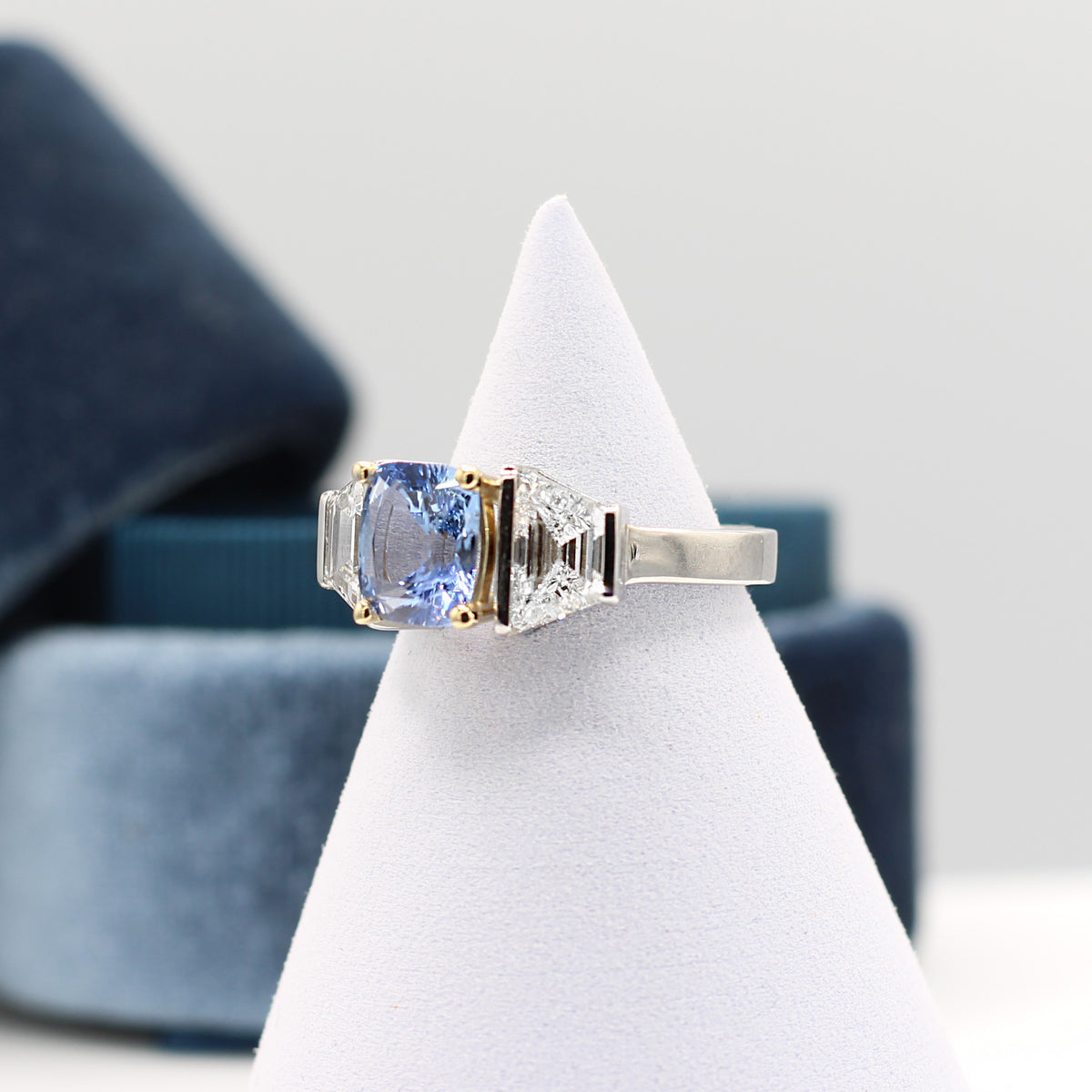 Ceylon Sapphire Ring