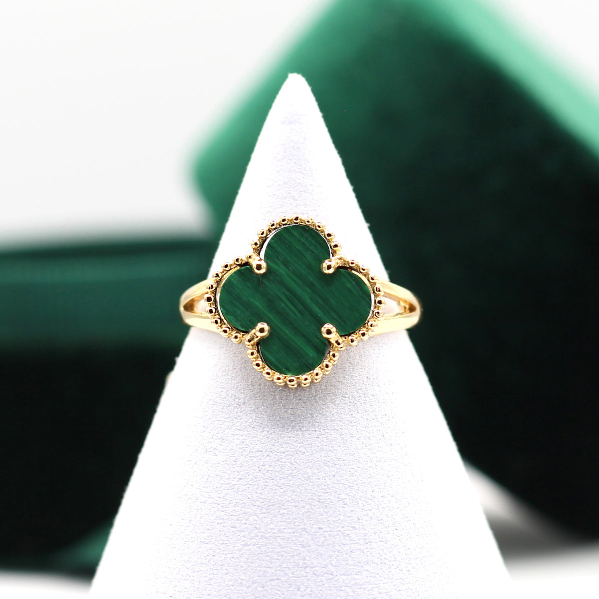 Clover Ring