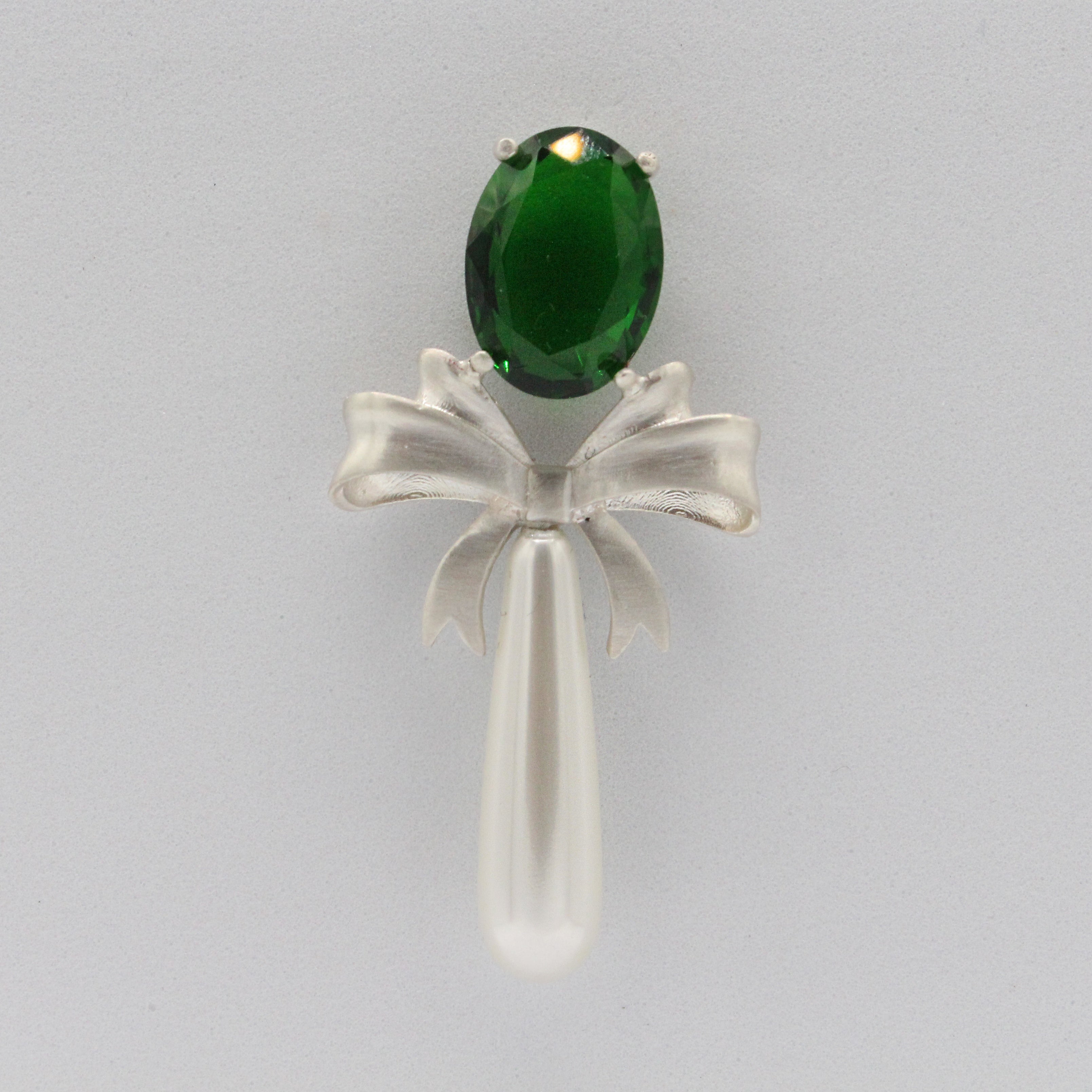 Pearl Pin