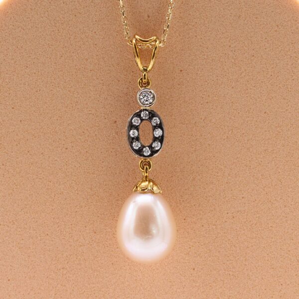 Pearl Pendant