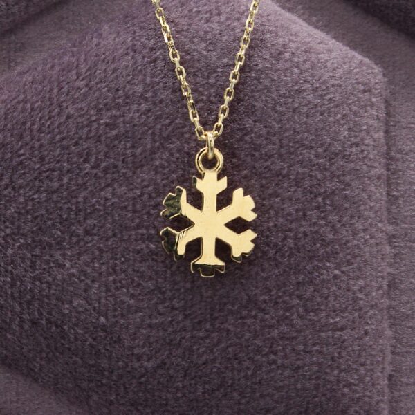 Snow Flake Pendant